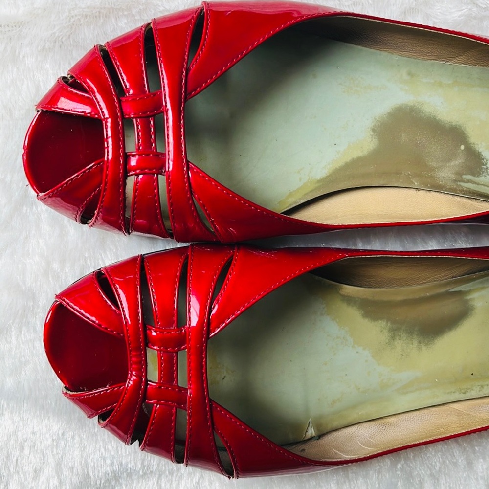 Stuart Weitzman Red Patent Leather Peep Toe shoes - Picture 3 of 8